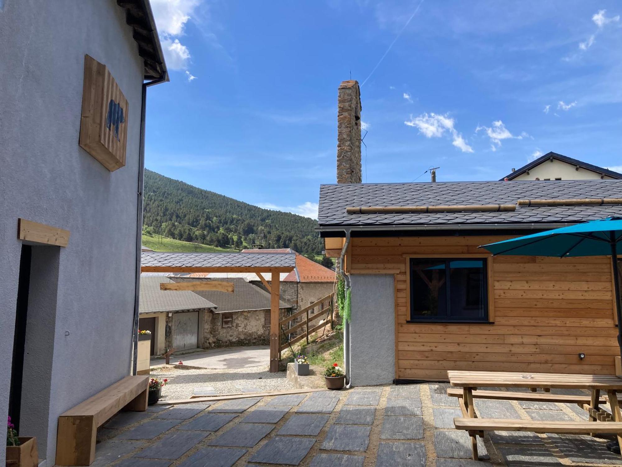 Maison Canelle Le Clos Des Ours Matemale Exteriör bild